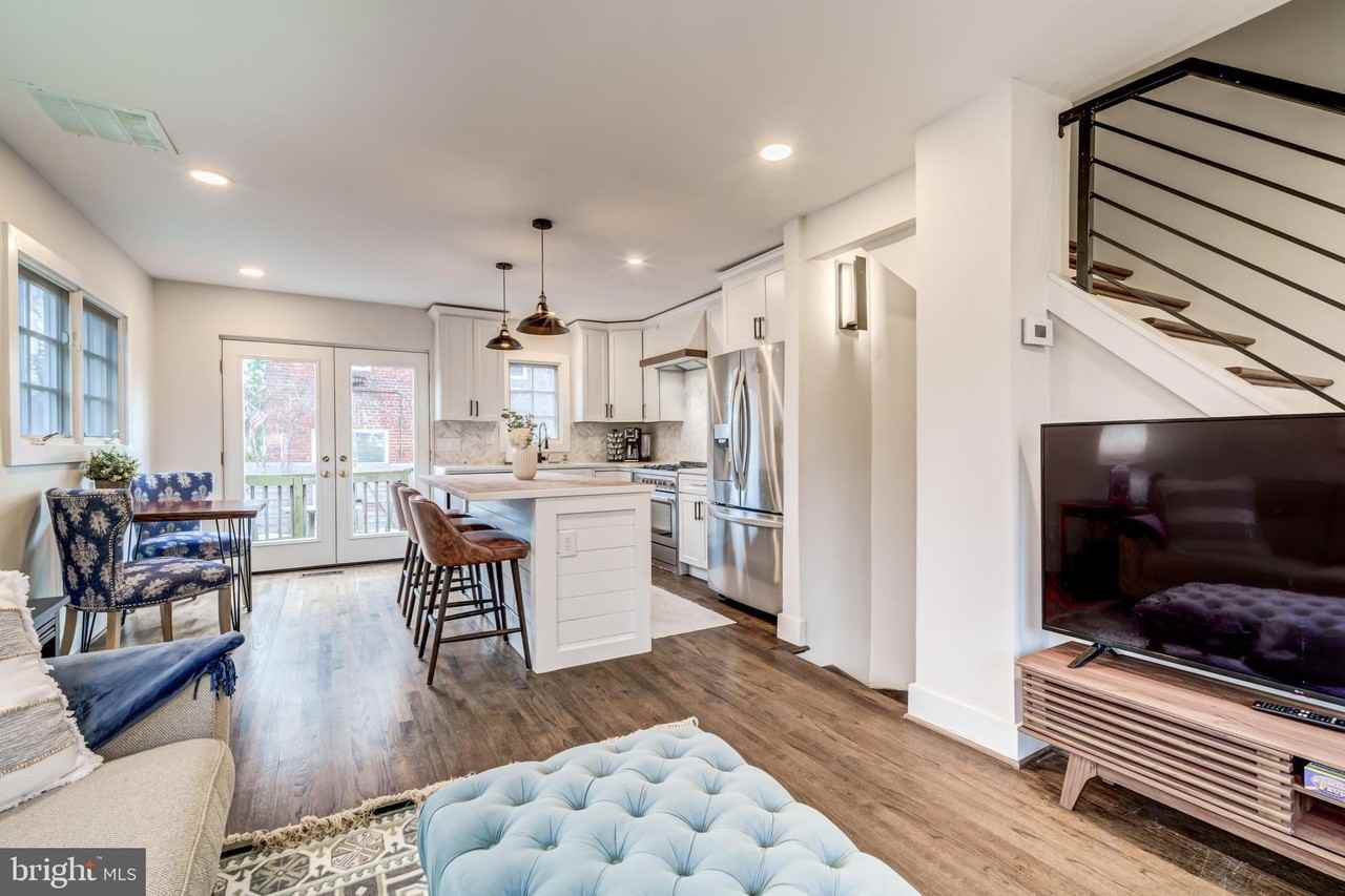 1202 Wilkes St - Photo 7 of 50