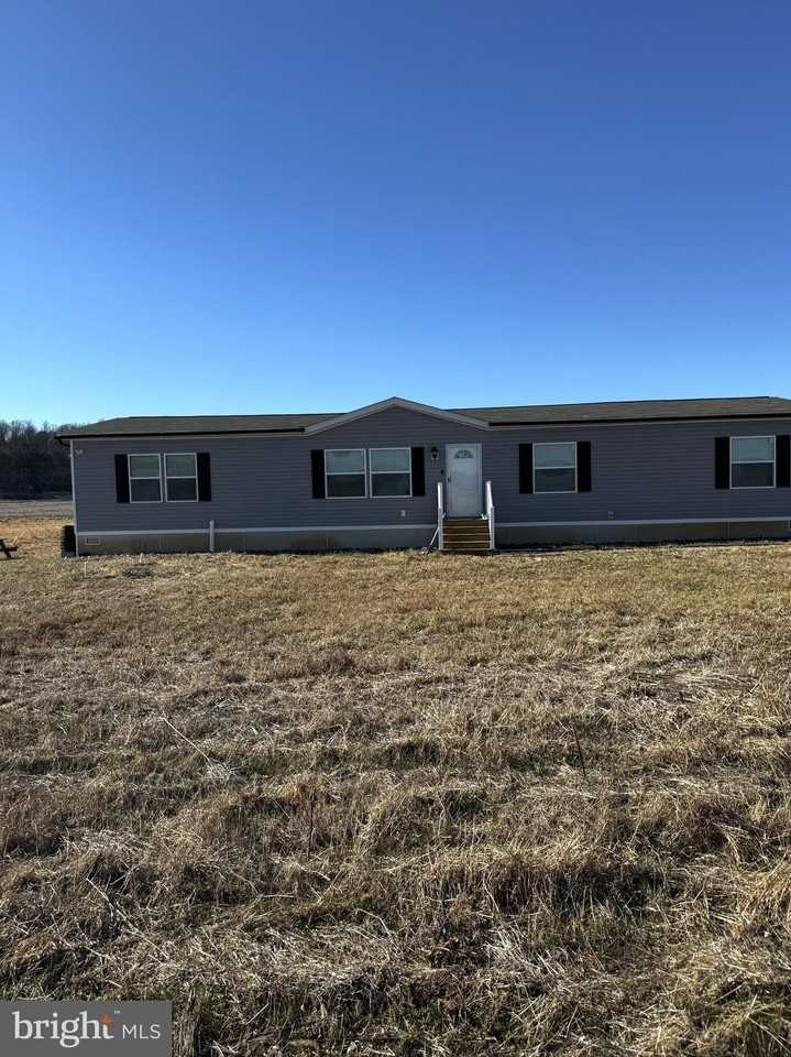 8236 Camden Rd - Photo 2 of 14