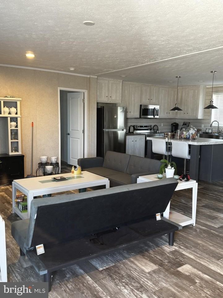 8236 Camden Rd - Photo 6 of 14