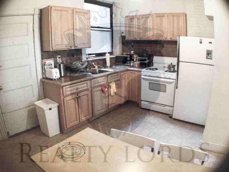 242 Harvard Ave #1 - Photo 6 of 7