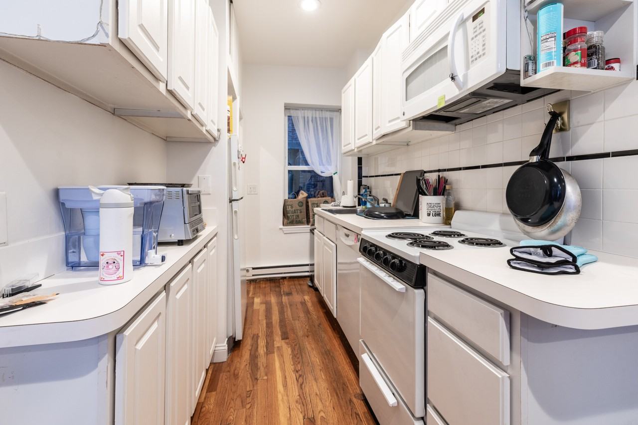 60 Westland Ave #4 - Photo 3 of 15