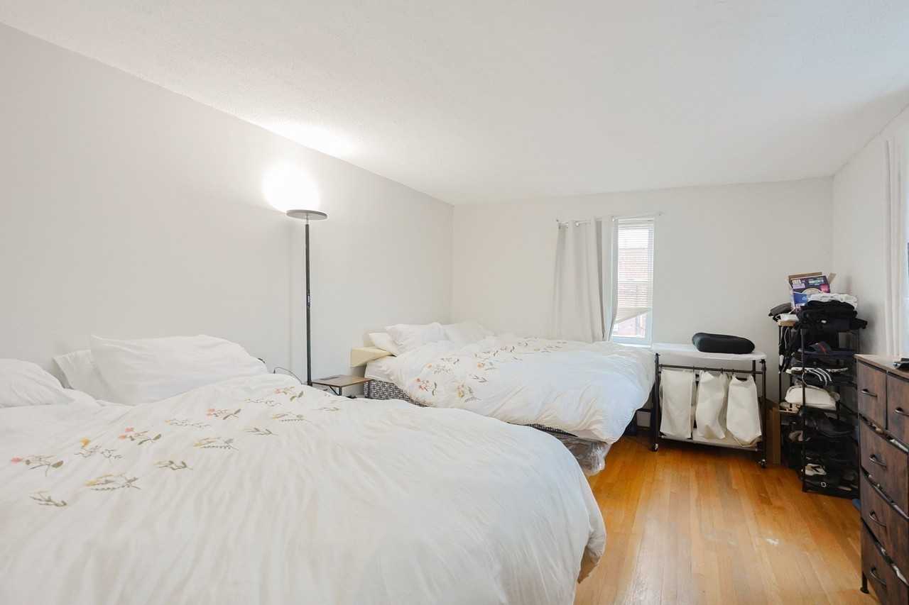 52 Colborne Rd #6 - Photo 5 of 10