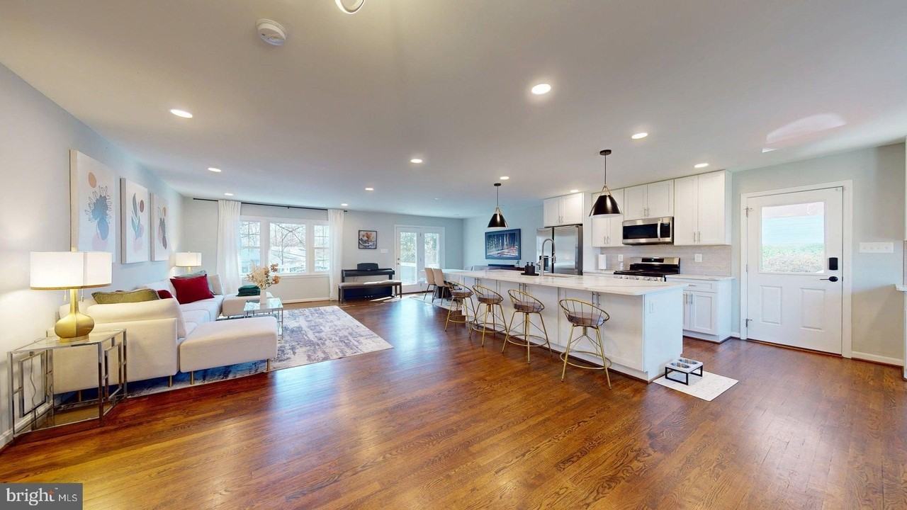 4707 Holborn Ave - Photo 2 of 41