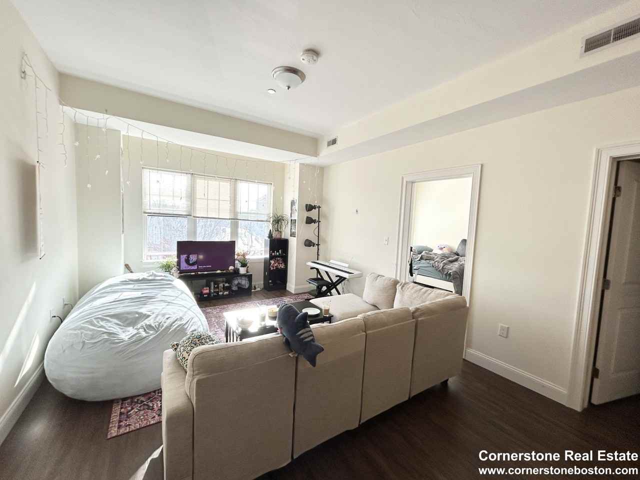 Amory St #302 - Photo 3 of 16