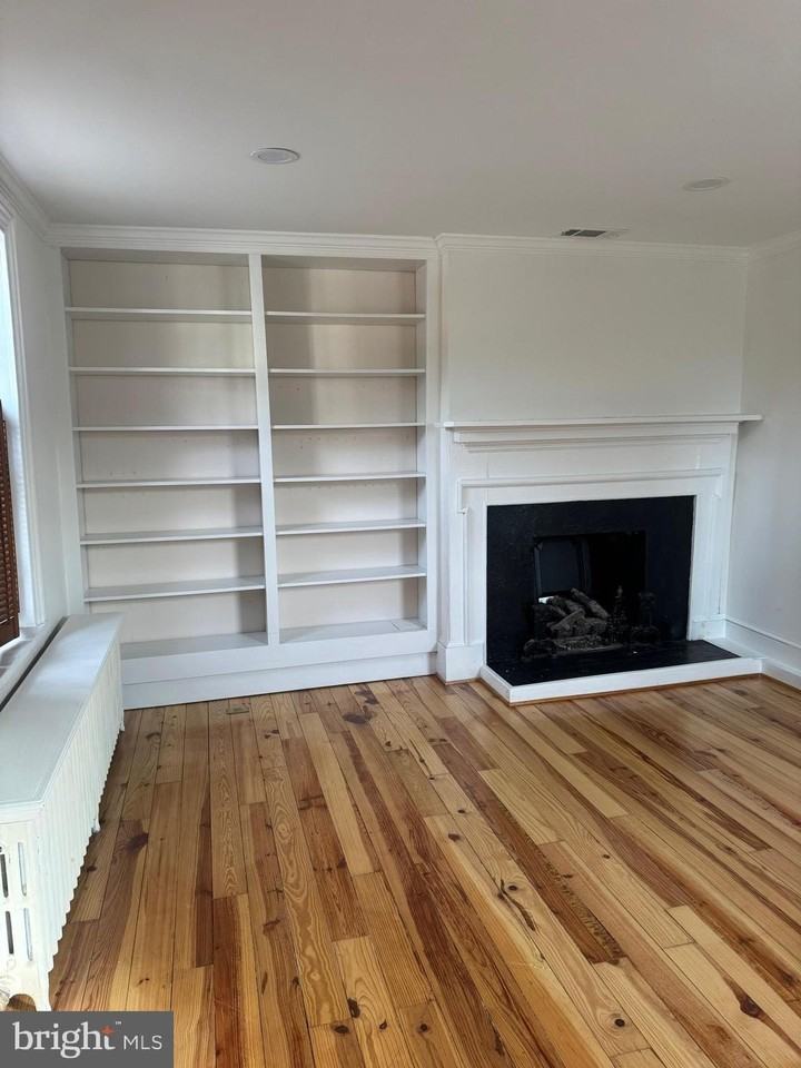 10 Wirt St Nw - Photo 2 of 14