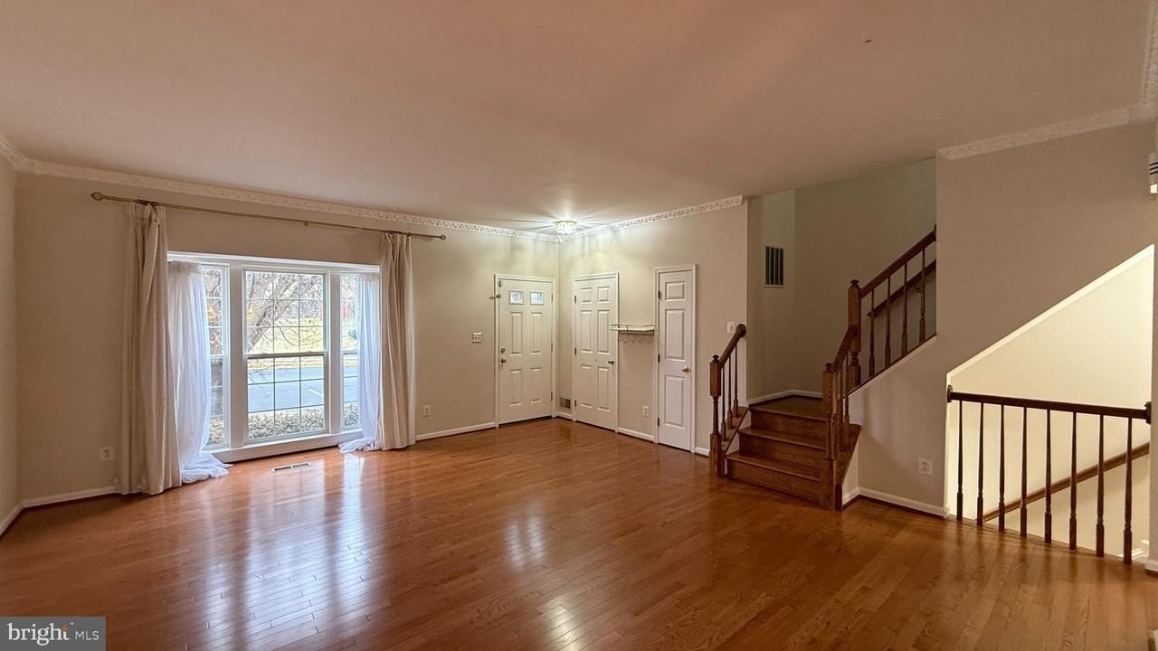 2570 Sylvan Moor Ln - Photo 2 of 18