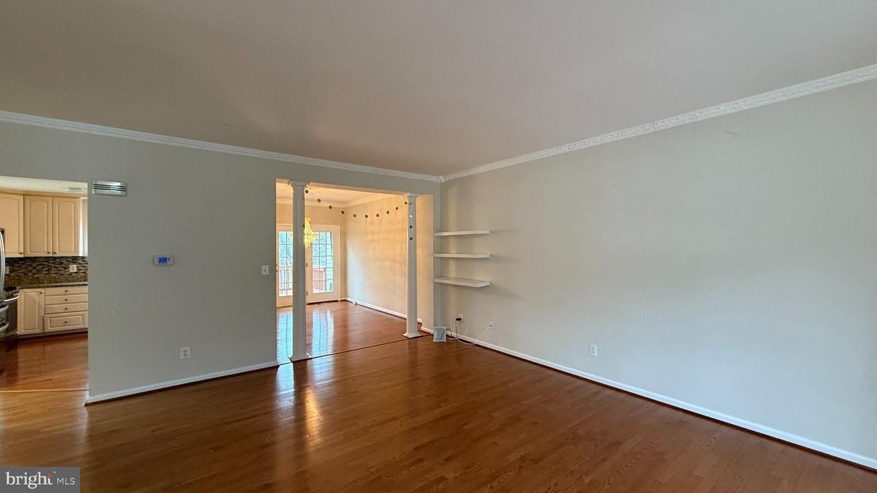 2570 Sylvan Moor Ln - Photo 6 of 18