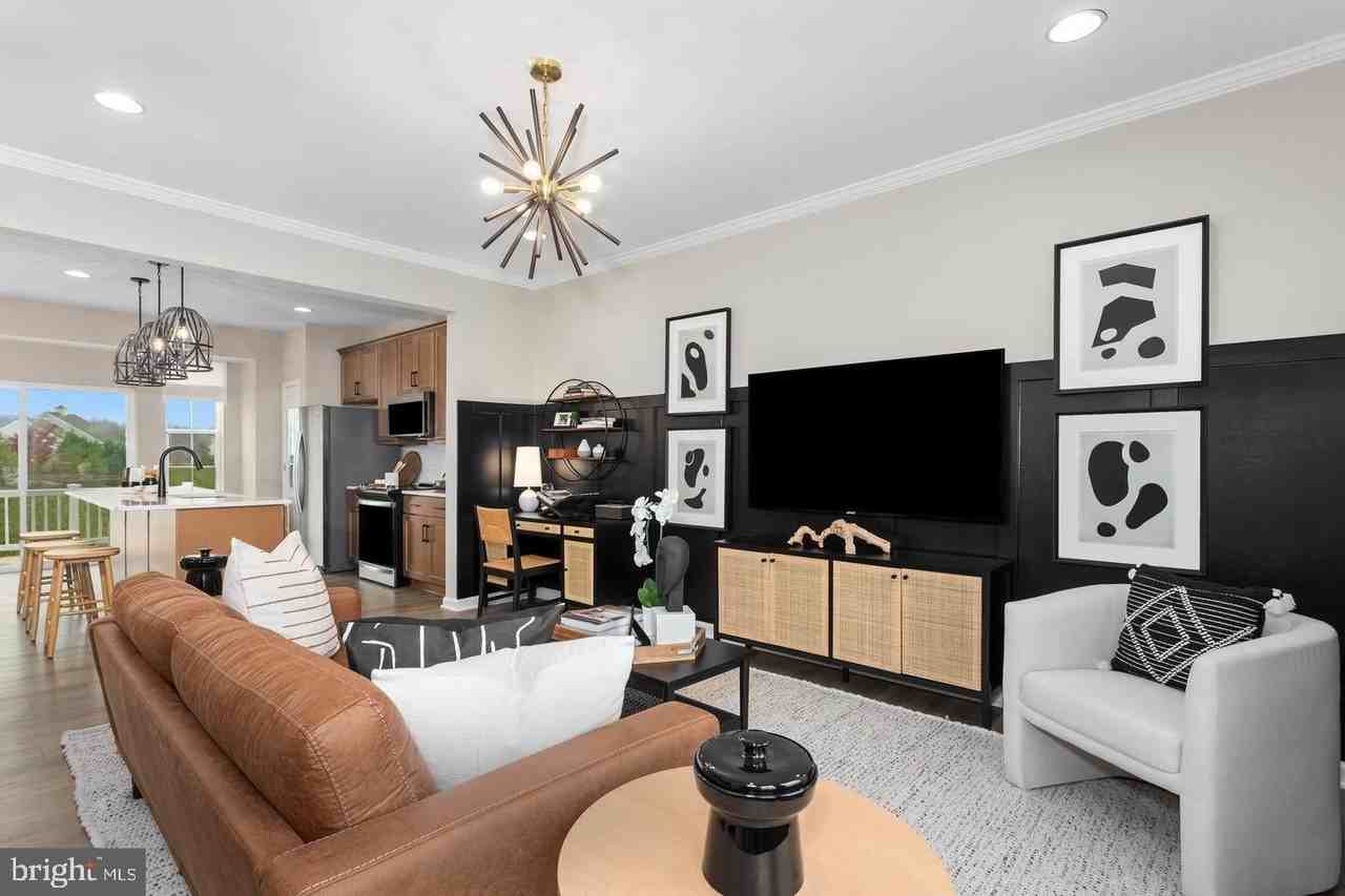 201 Hillsdale Pl - Photo 5 of 12