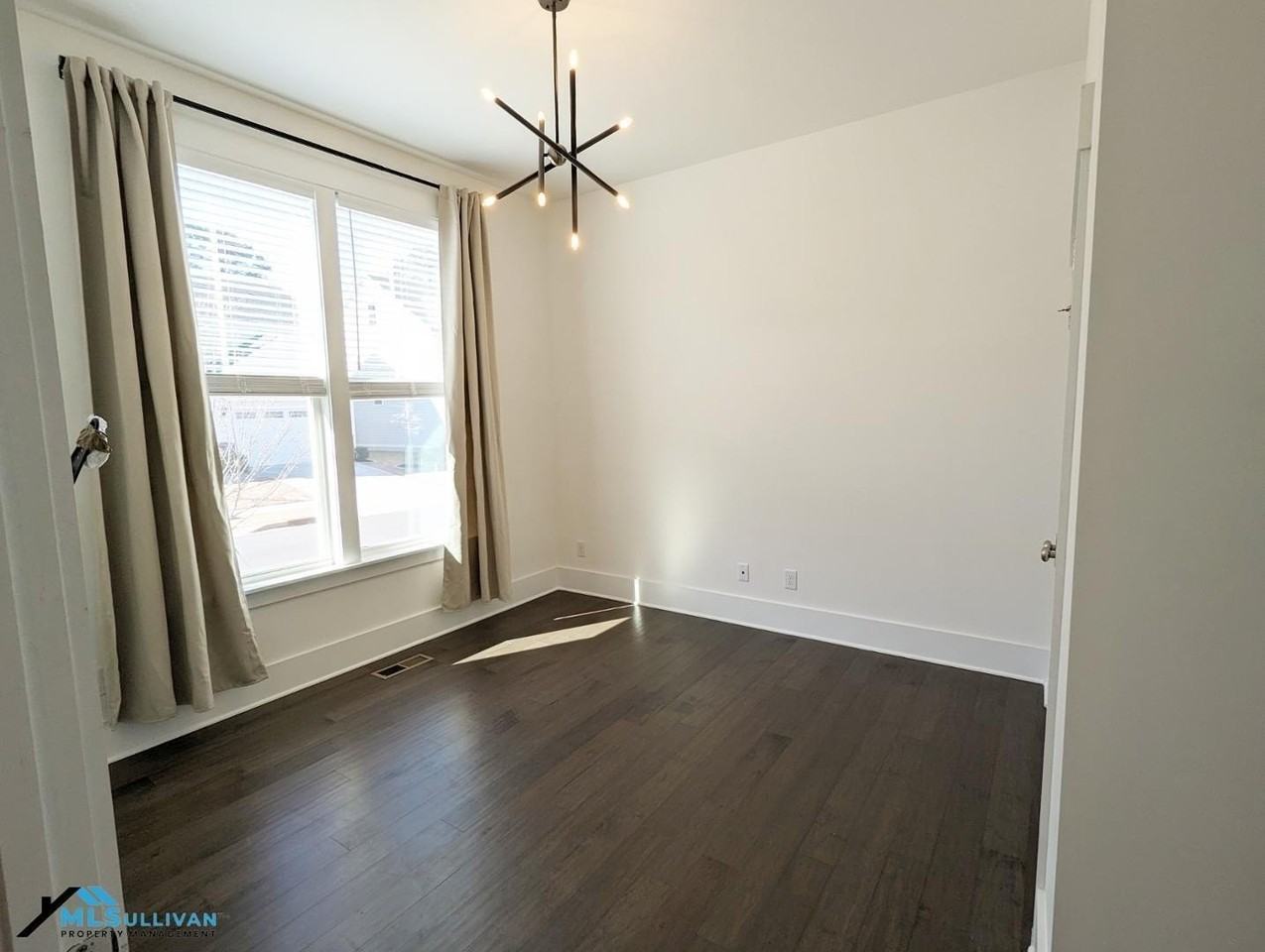 1100 Fly Catcher Ct - Photo 3 of 23