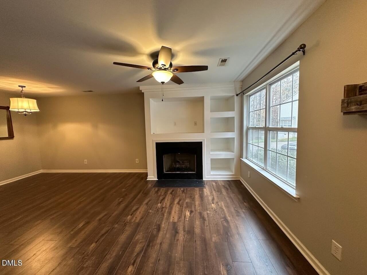 306 Black Bird Ct - Photo 3 of 21