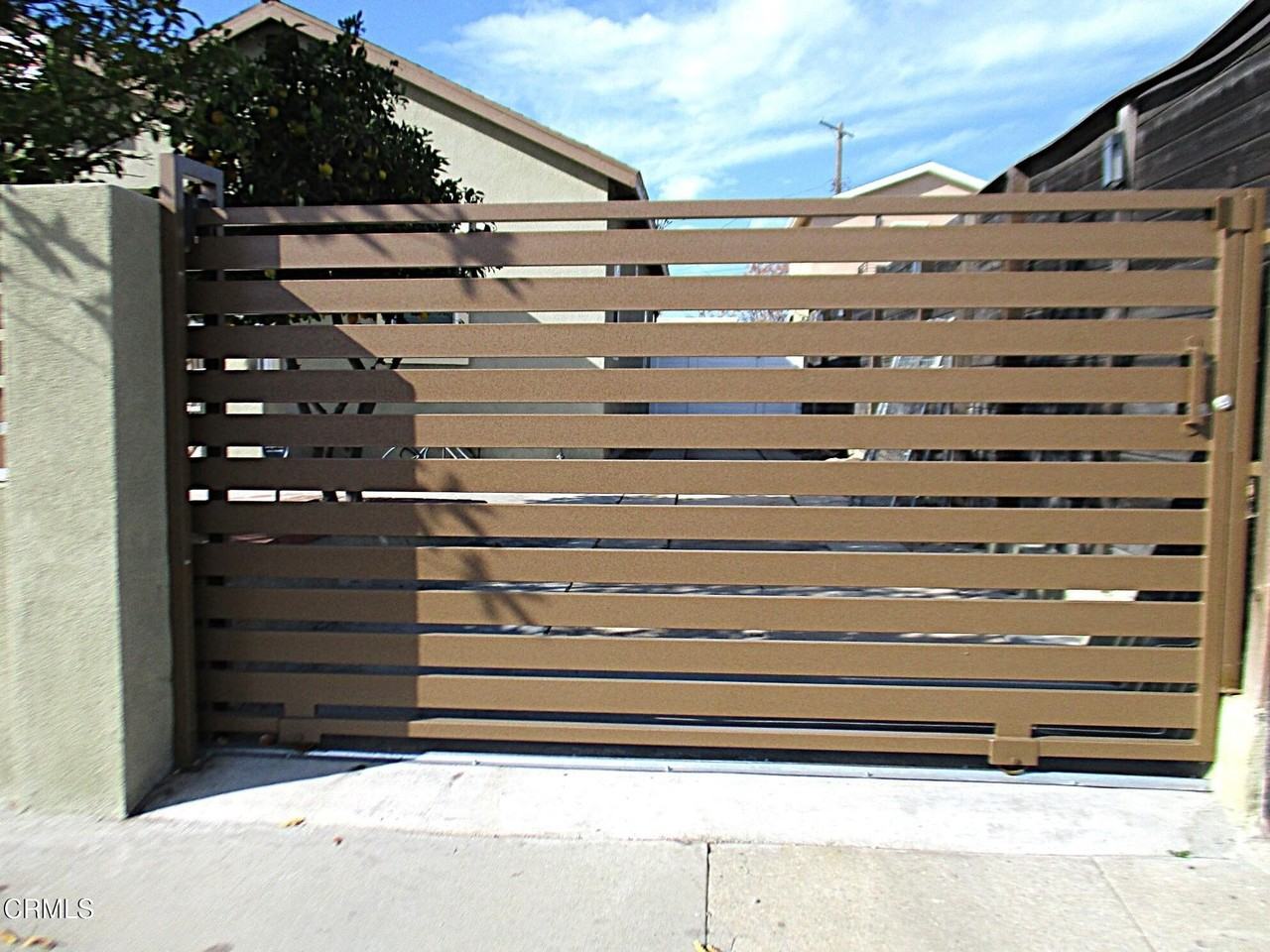 1129 La Puerta St - Photo 7 of 49