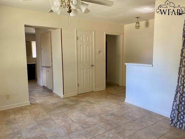 1522 Glendale Dr - Photo 4 of 14