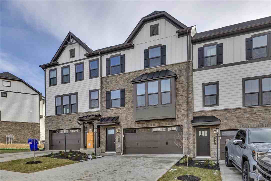 6039 Rubyway - Photo 3 of 44