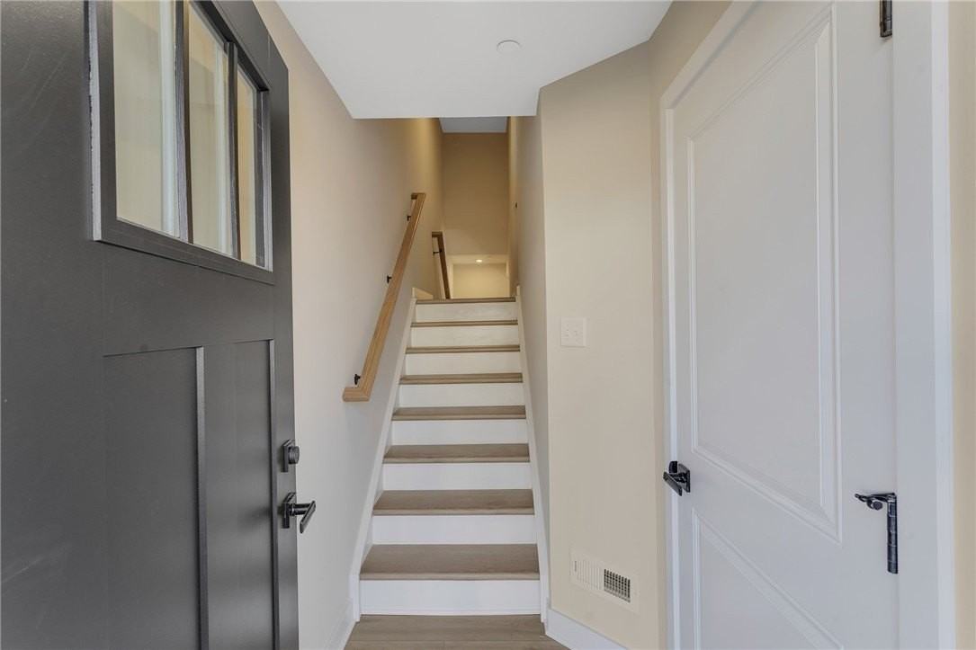 6039 Rubyway - Photo 4 of 44