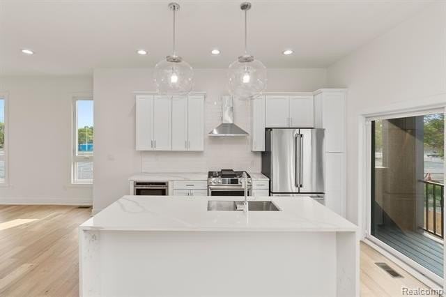 2037 11th St #8 - Photo 5 of 32