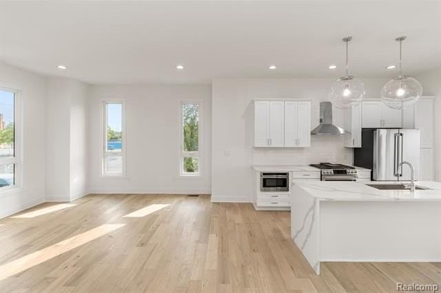 2037 11th St #8 - Photo 6 of 32