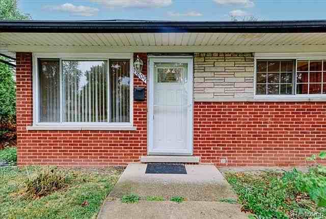 11809 Meteor Dr - Photo 4 of 33