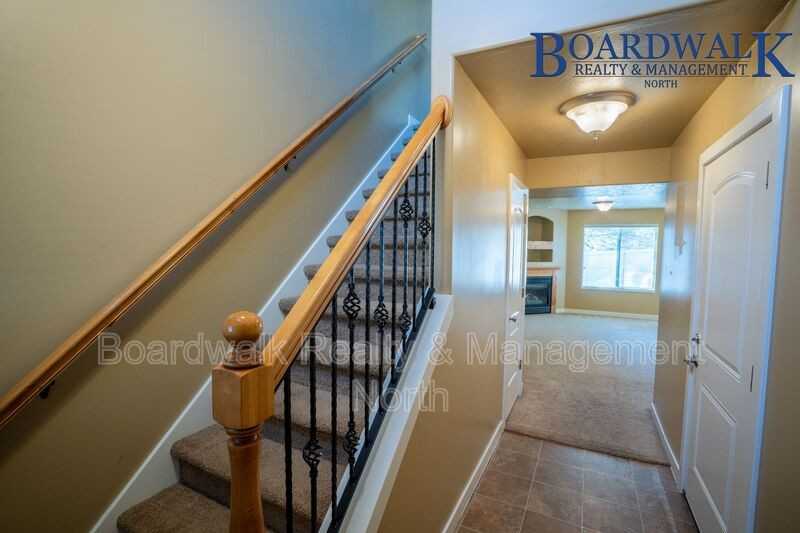 961 Nw - Photo 4 of 24