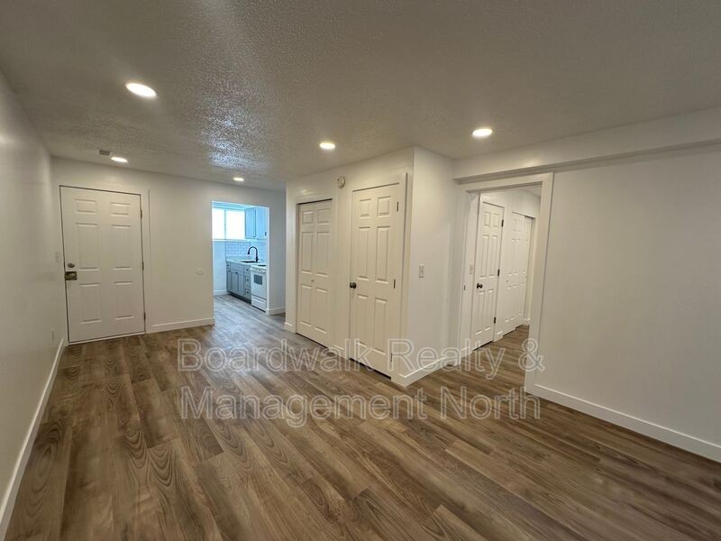 2350 Ws #4 - Photo 4 of 12