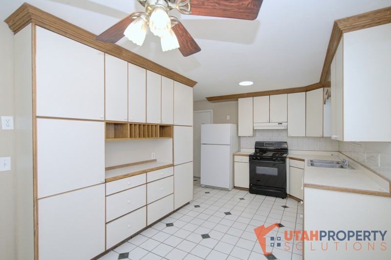 5001 S Heath Ave - Photo 5 of 11