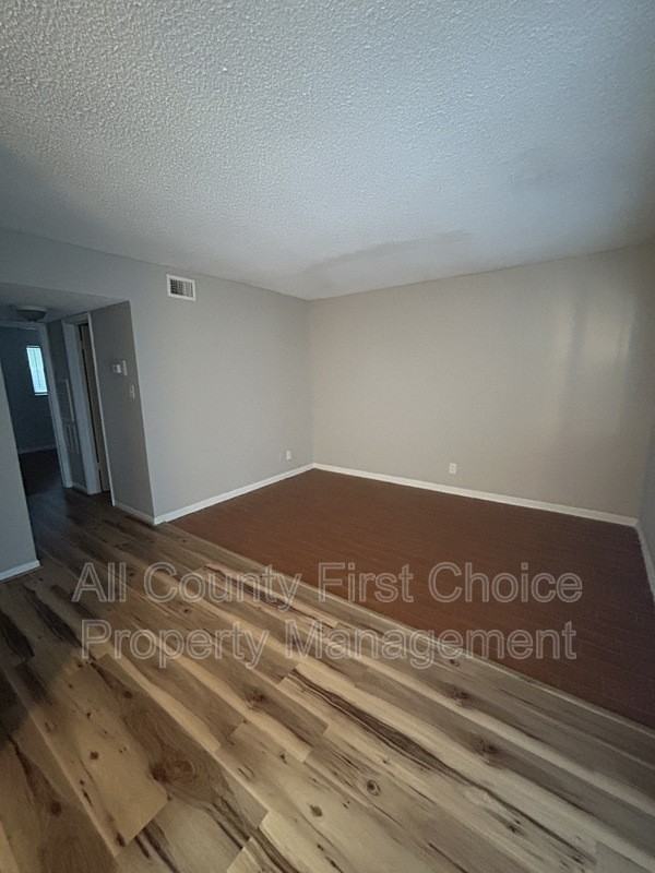 460 93rd Ave N #8 - Photo 5 of 13