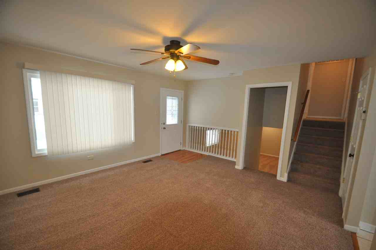 5148 Greentree Rd - Photo 2 of 9