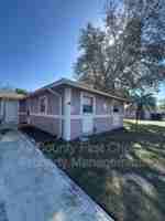 featured image of 3071 Park Ln #C