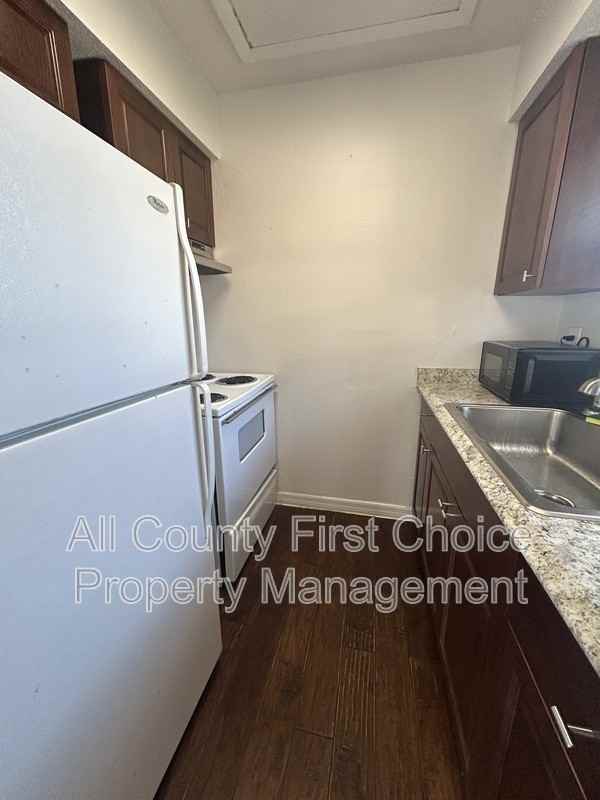 3071 Park Ln #3 - Photo 4 of 10