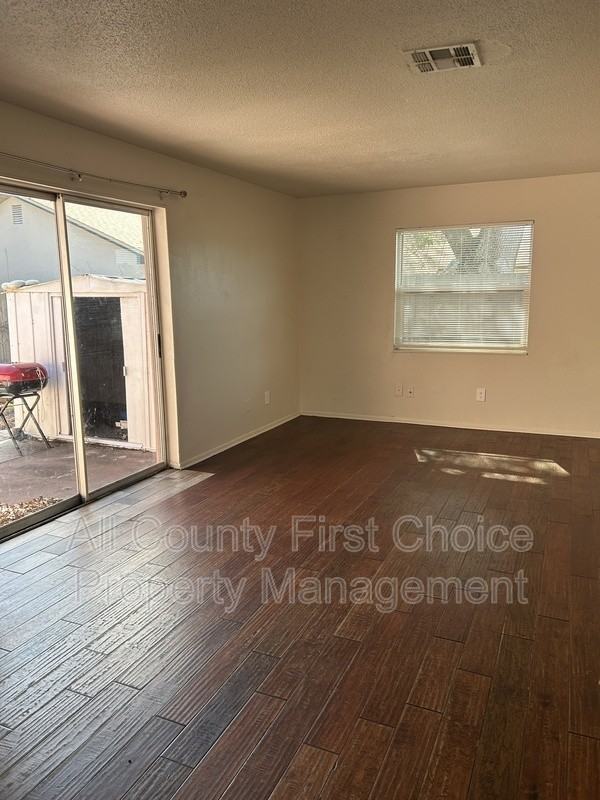 3071 Park Ln #3 - Photo 6 of 10