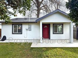 featured image of 805 W Yosemite Ave