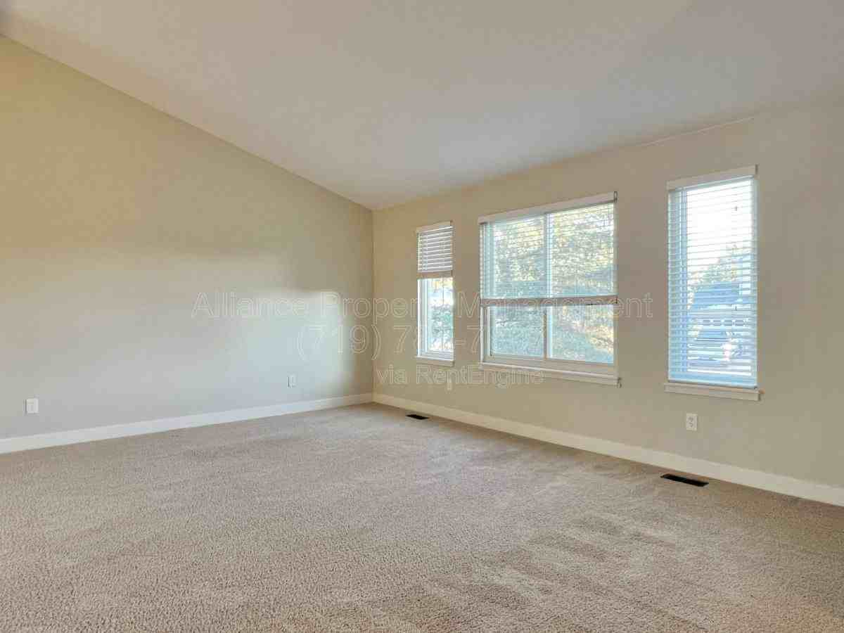 7365 Cotton Dr - Photo 3 of 10