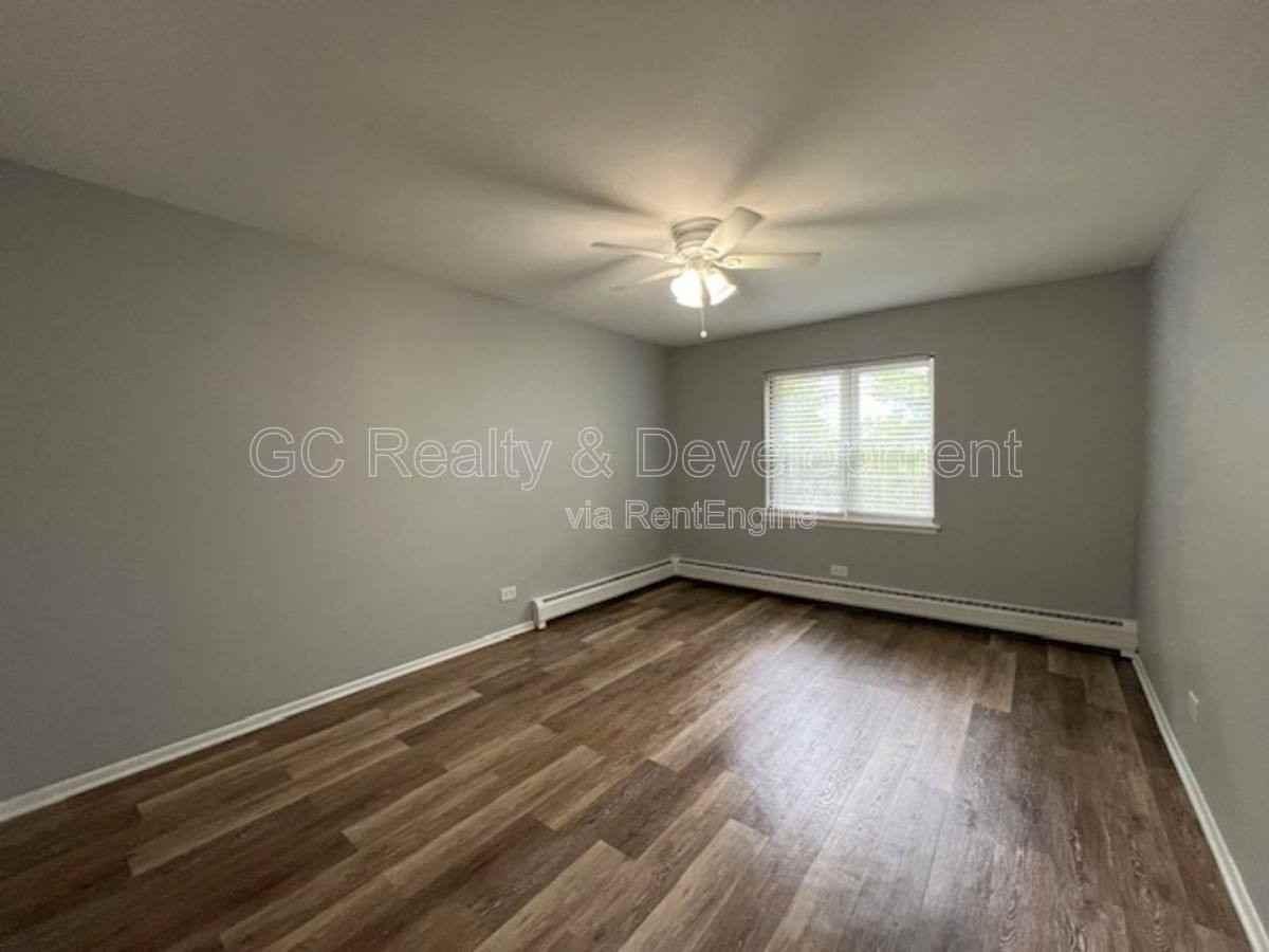 312 S Warwick Ave #2C - Photo 2 of 10