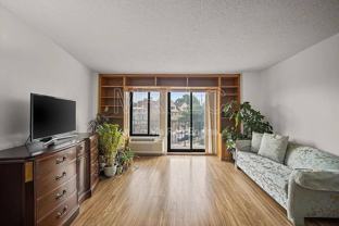 2540 Shore Blvd #2E - Photo 1 of 1