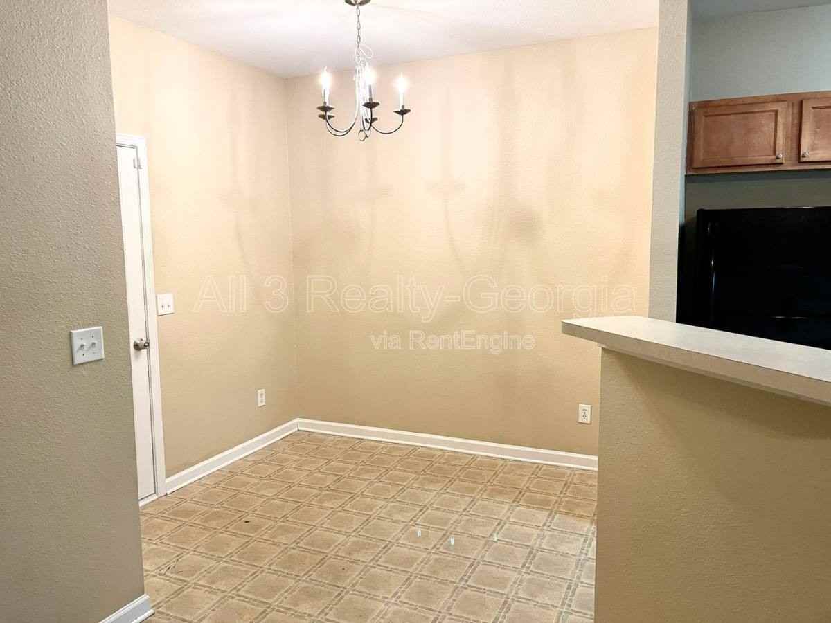 6938 Rogers Pt - Photo 7 of 10