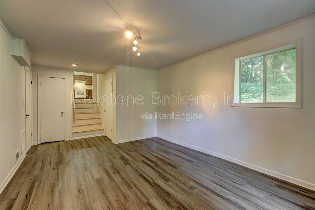 1634 Andora Ct - Photo 3 of 8