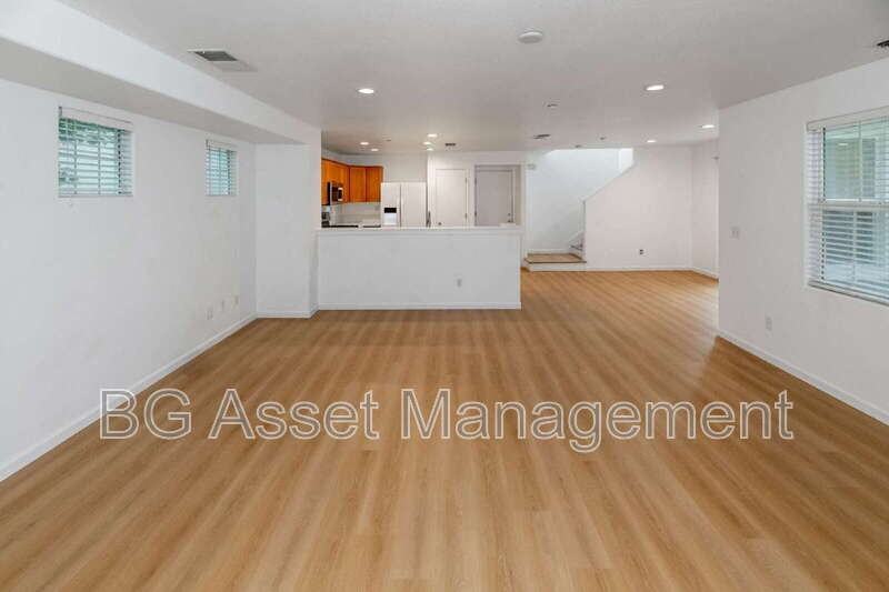 128 Kingfisher St - Photo 2 of 36