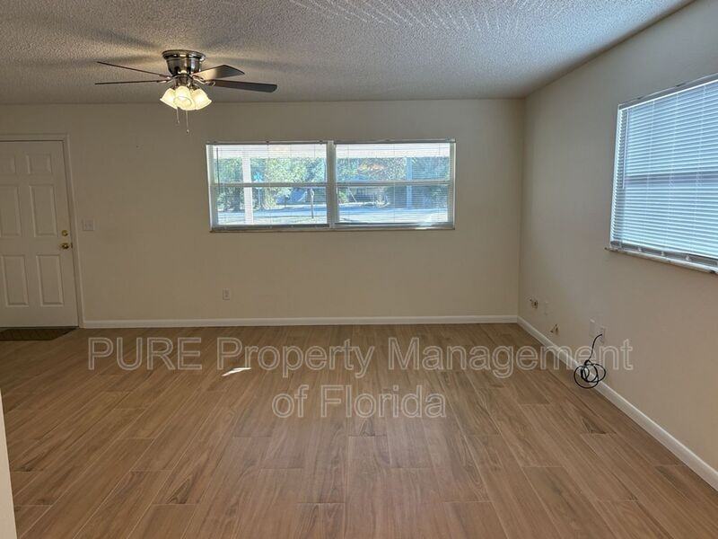 6807 Nw 62nd Pl - Photo 4 of 50