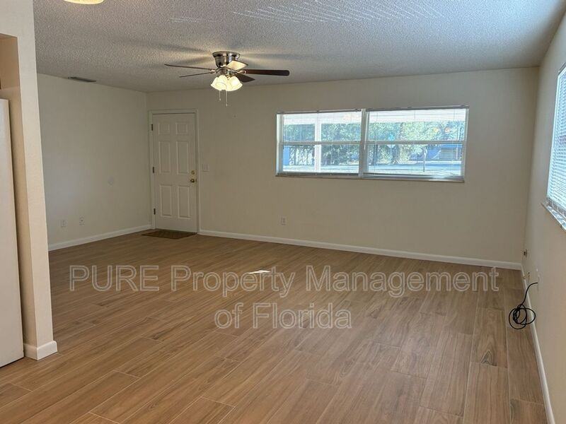 6807 Nw 62nd Pl - Photo 7 of 50