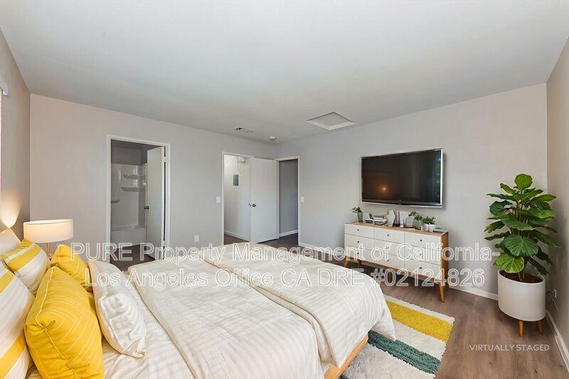 23815 Hemlock Ave #14 - Photo 3 of 13