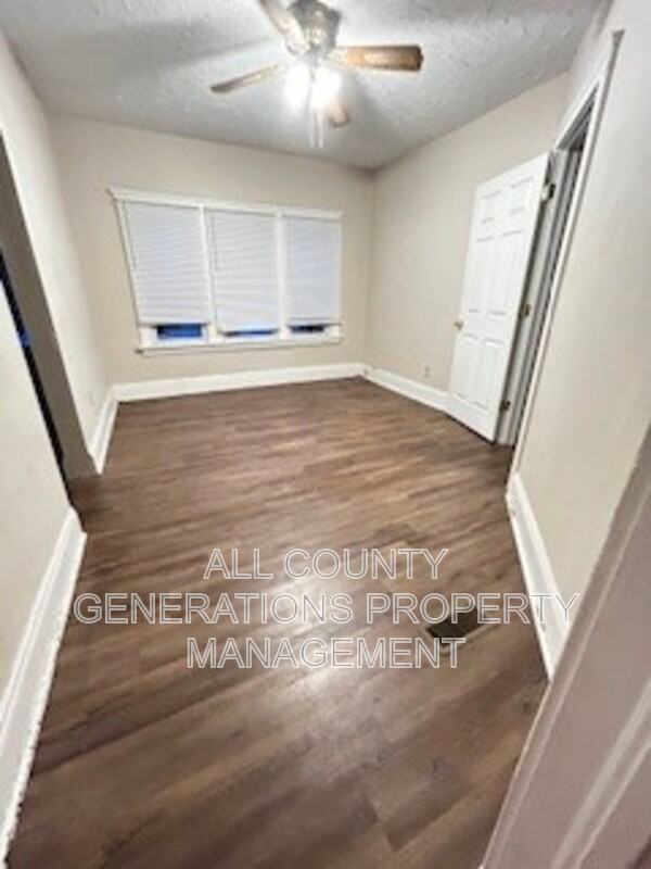 16775 Libby Rd - Photo 3 of 6