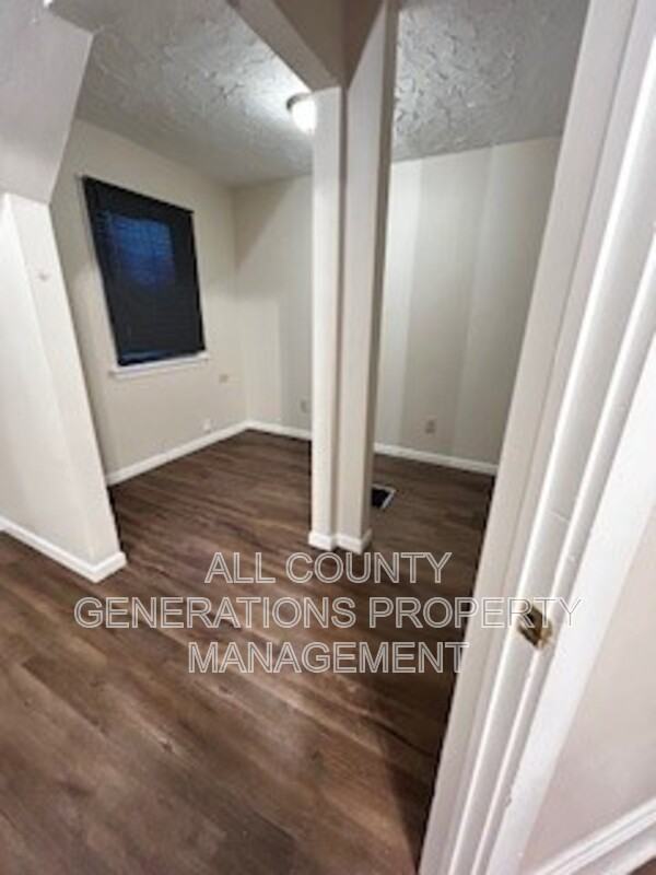 16775 Libby Rd - Photo 5 of 6