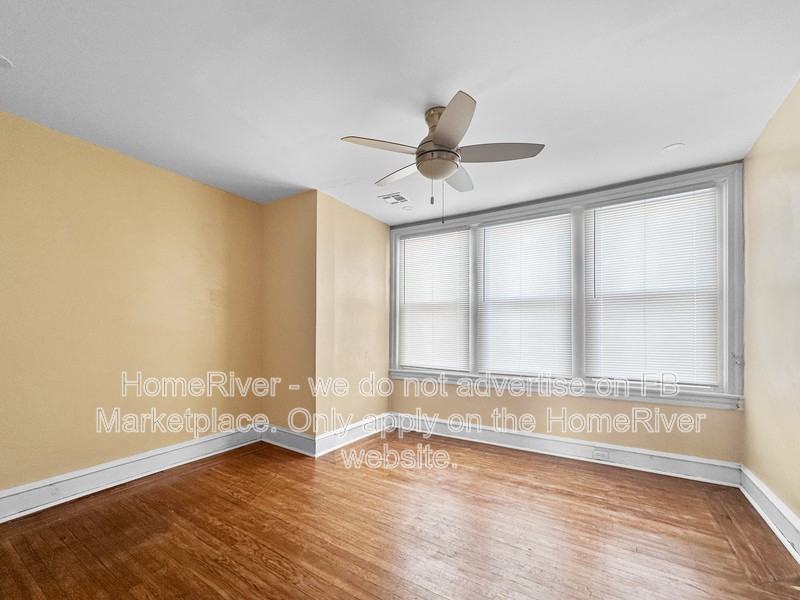 5802 Addison St - Photo 6 of 22