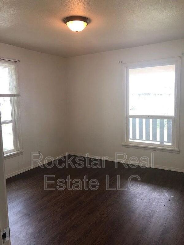 2017 N Hamilton St #2 - Photo 6 of 24