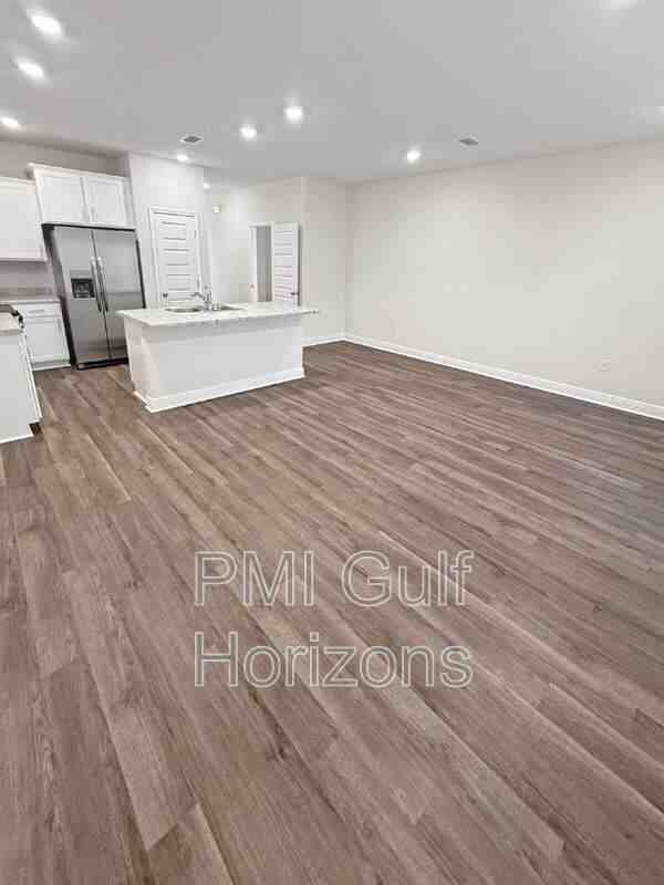 1300 Leeway Dr - Photo 2 of 12