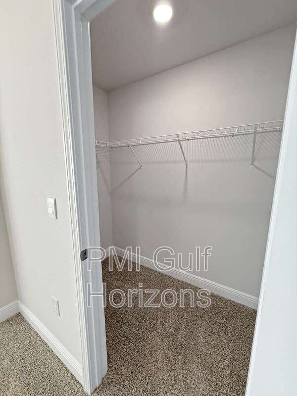 1302 Leeway Dr - Photo 7 of 13