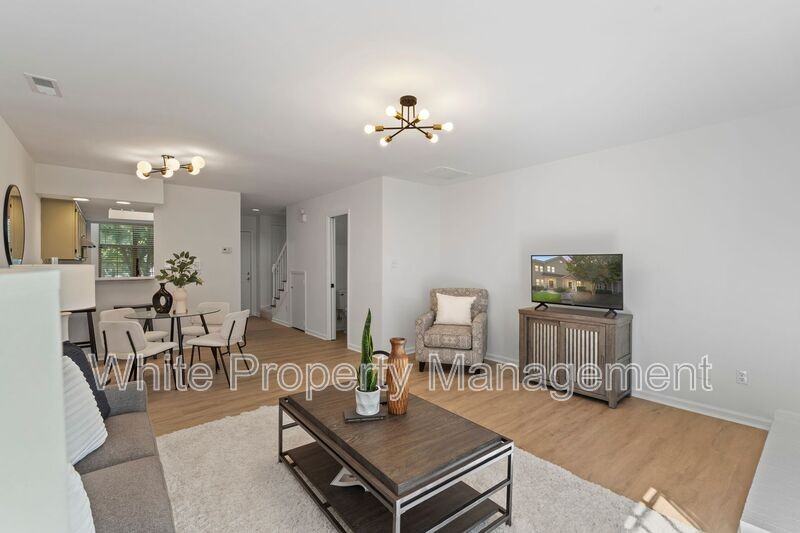 9231 Kings Canyon Dr - Photo 4 of 23