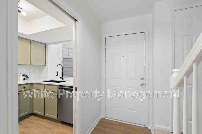 9231 Kings Canyon Dr - Photo 7 of 23