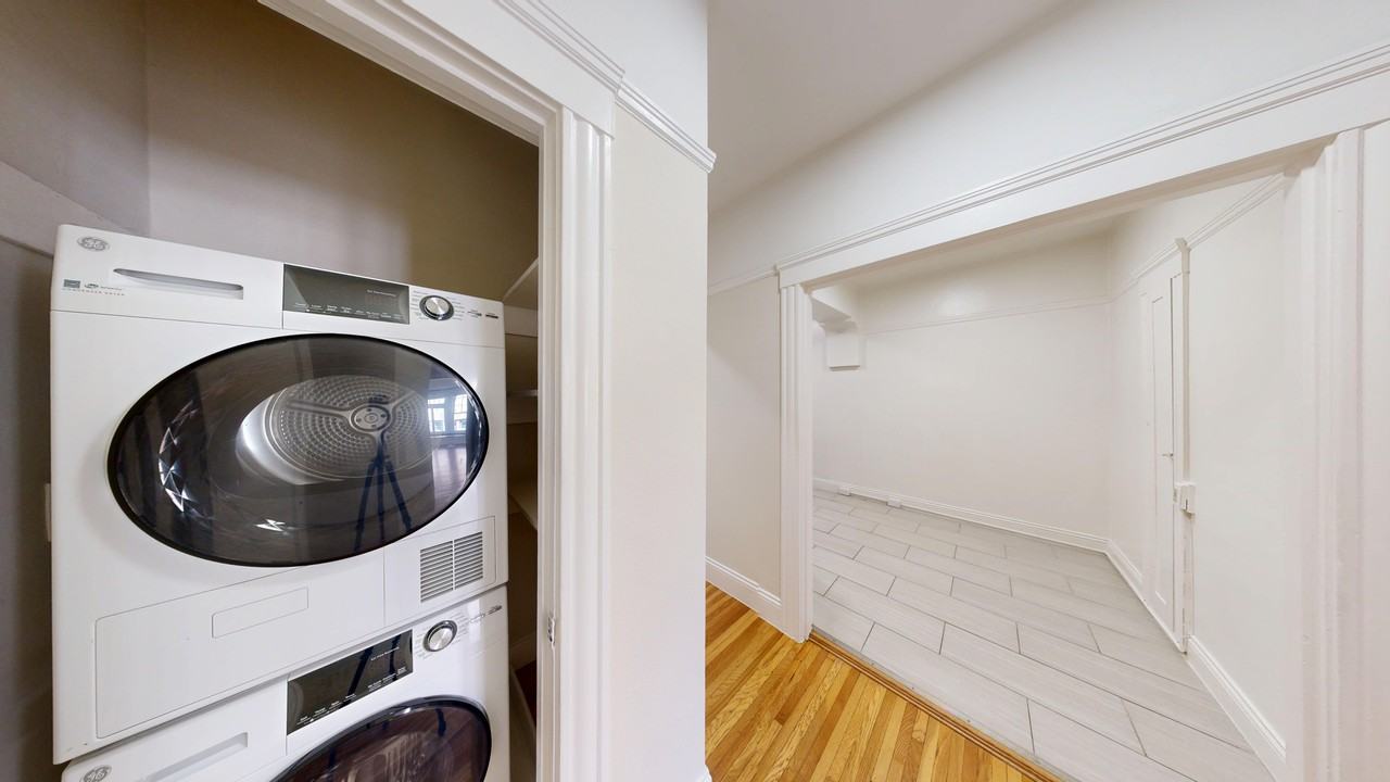 3715 California Street - Photo 6 of 12