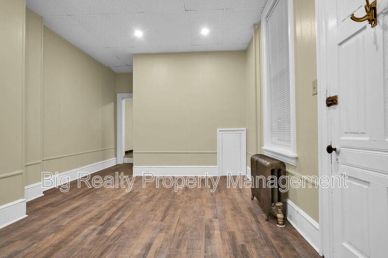 72 N Main St #1 - Photo 5 of 34