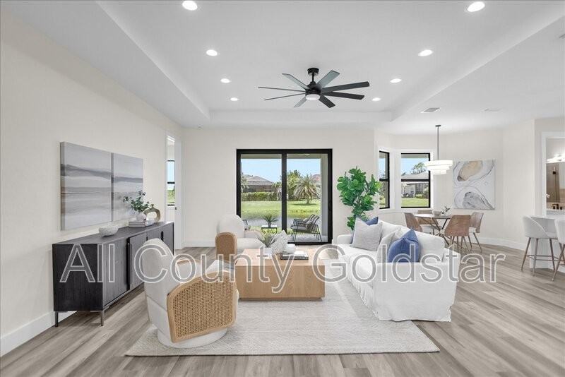 1173 Rotonda Cir - Photo 6 of 38